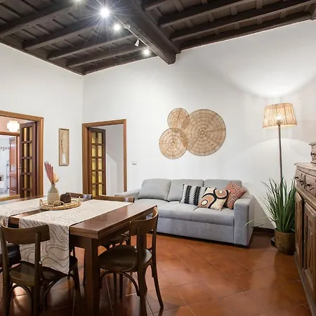 Trevi Fountain House Deluxe * Rome