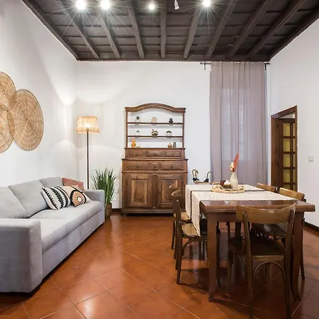 Trevi Fountain House Deluxe * Rome