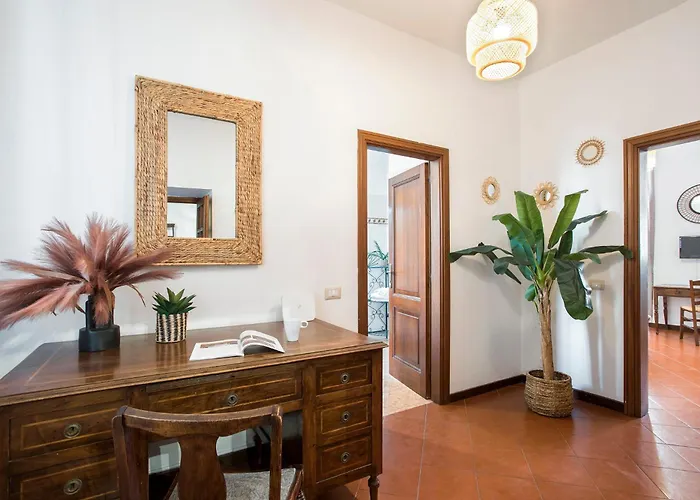 Trevi Fountain House Deluxe アパート ローマ